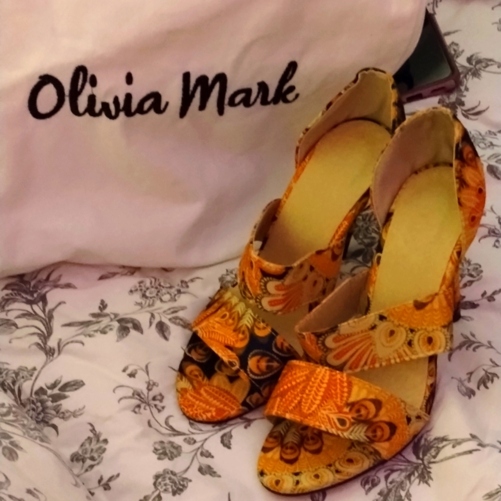 Olivia Mark heels